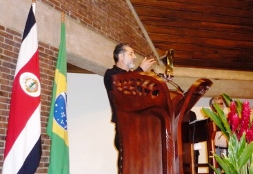 Explicaci&oacute;n del significado del "obelisco fi"